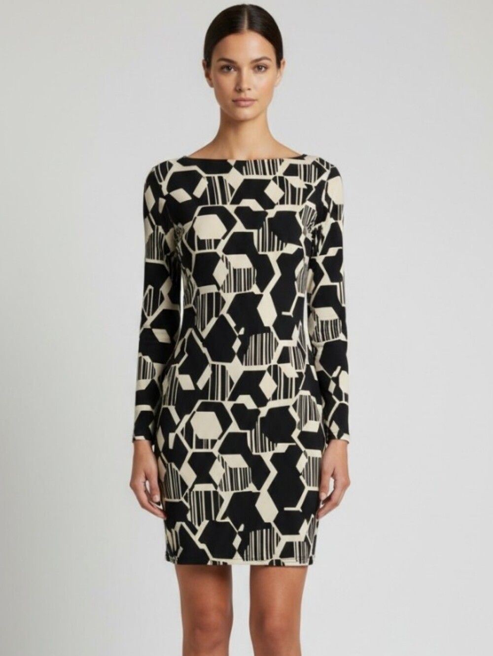 Black and Cream Geometric Long-Sleeve Bodycon Above the Knee Length Dress - XS